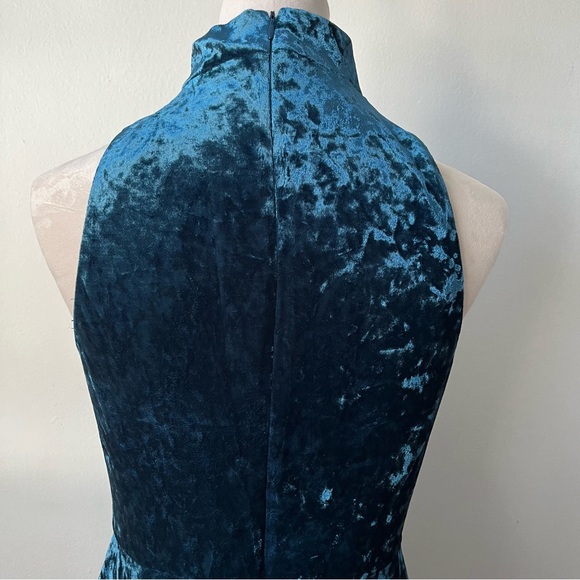 *Final Price Reduction* London Times Blue Crushed Velvet Dress - Picture 3 of 6